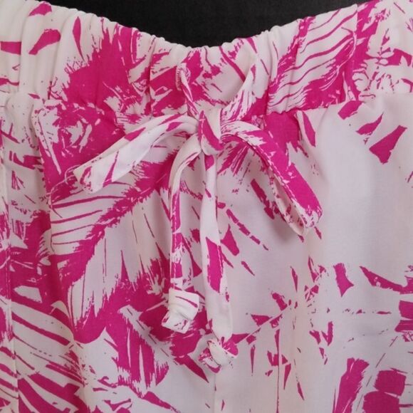 Women's Lightweight Silky Soft Shorts Size S - Picture 2 of 6